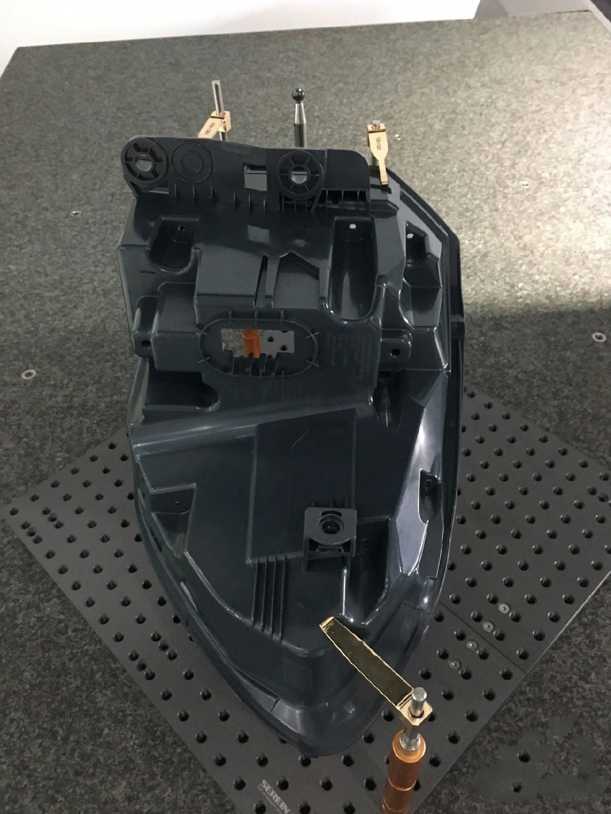 思瑞測量三坐標(biāo)柔性夾具及其應(yīng)用(圖3) 思瑞測量三坐標(biāo)柔性夾具及其應(yīng)用(圖3)