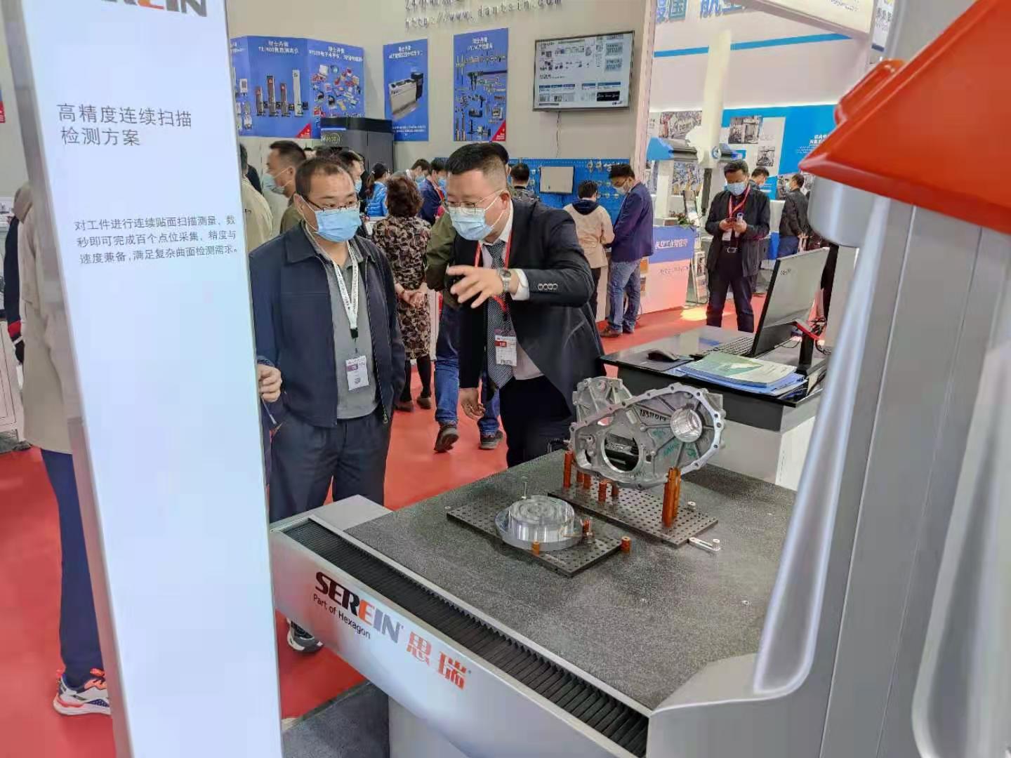 多年持續(xù)熱銷的經(jīng)典三坐標(biāo)測量機——思瑞CROMA(圖1) 多年持續(xù)熱銷的經(jīng)典三坐標(biāo)測量機——思瑞CROMA(圖1)