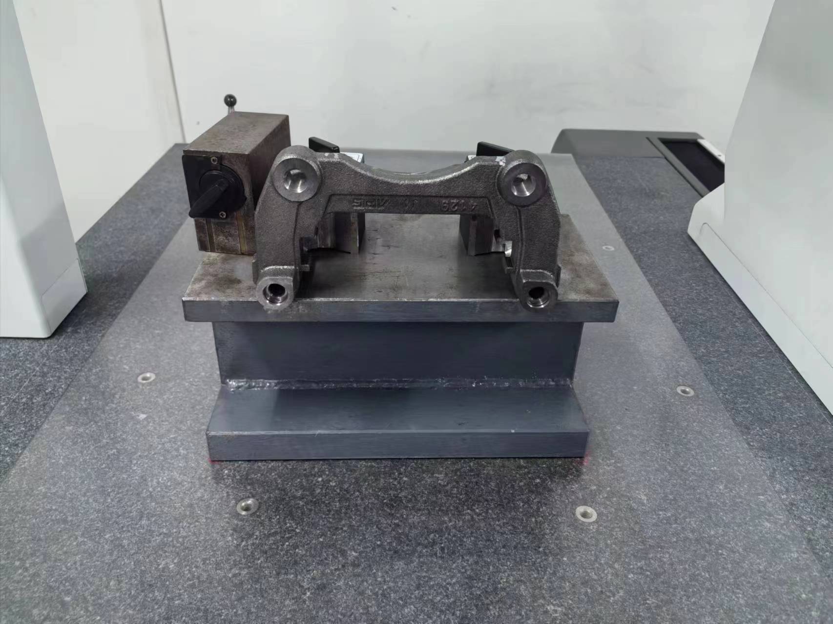 裝夾圖2.jpg 裝夾圖2.jpg