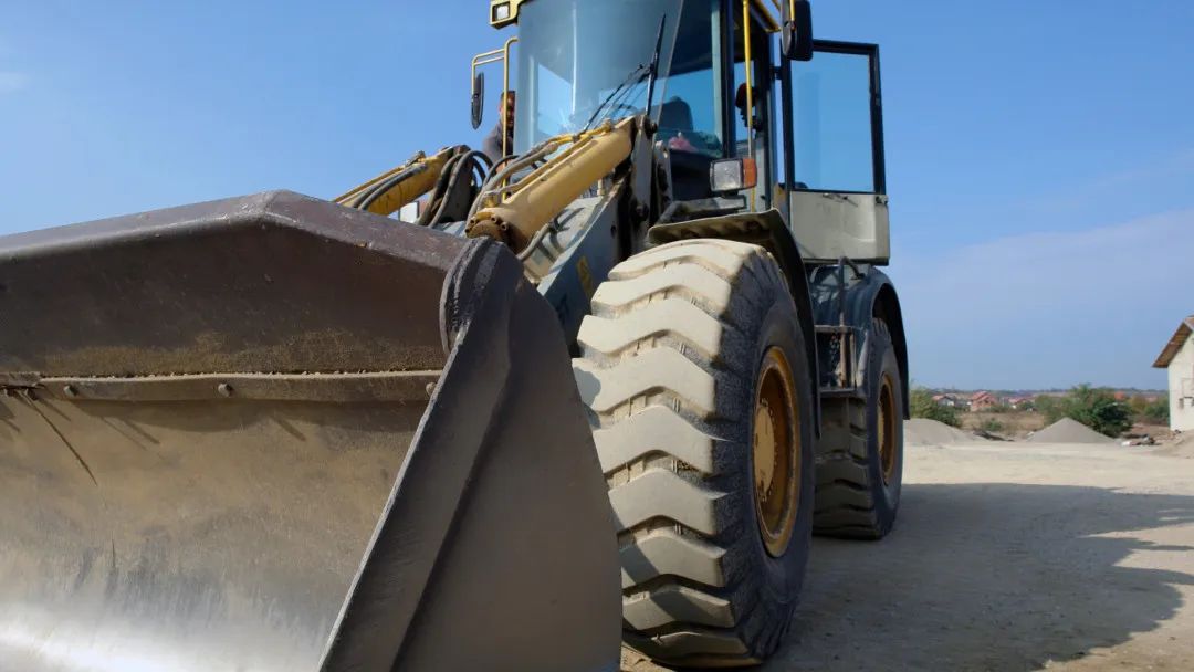 Hyperscan智能光學(xué)追蹤3D掃描儀穩(wěn)控大場面，賦能工程機(jī)械軍團(tuán)